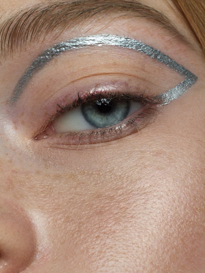 Vattenlinjen ögat: makeuptricket som gör ögonen större på tio sekunder
