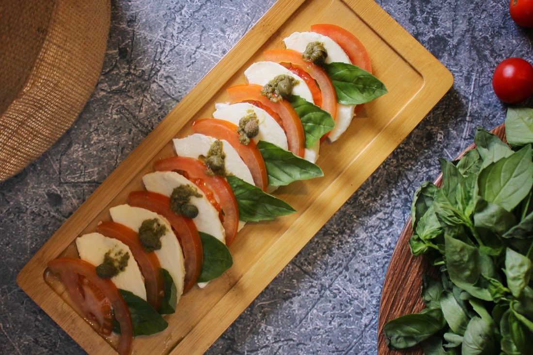 Citronmarinerad mozzarella med chilihetta – perfekt förrätt